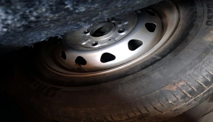 2018 Tata Tiago XZ PETROL, Petrol, Manual, 1,13,000 km, tyre