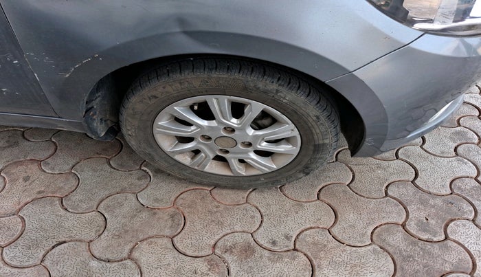 2018 Tata Tiago XZ PETROL, Petrol, Manual, 1,13,000 km, tyre