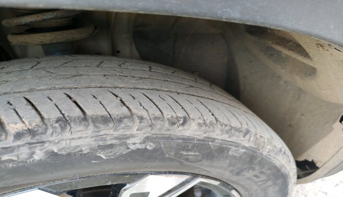 2022 Renault Kiger RXZ MT, Petrol, Manual, 74,940 km, tyre