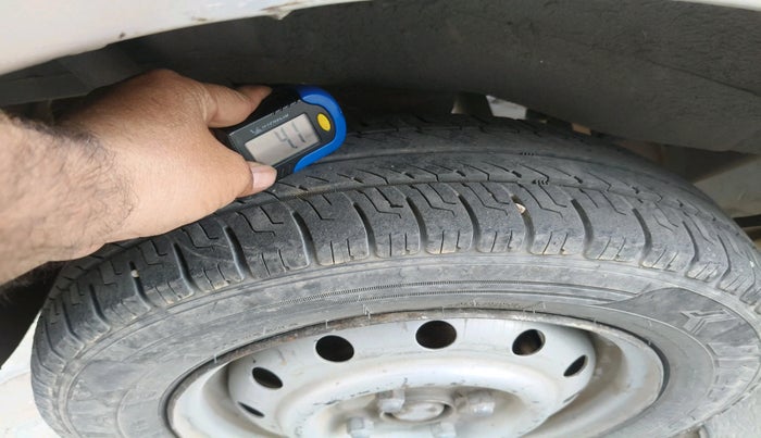 2011 Maruti Wagon R 1.0 LXI CNG, CNG, Manual, 1,67,619 km, tyre