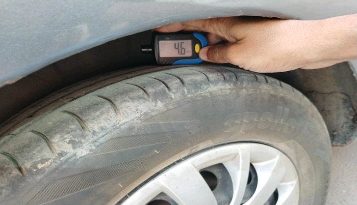 2013 Hyundai i10 SPORTZ 1.1, CNG, Manual, 91,086 km, tyre