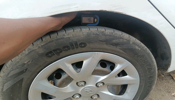 2019 Hyundai Grand i10 SPORTZ 1.2 KAPPA VTVT, CNG, Manual, 2,30,351 km, tyre