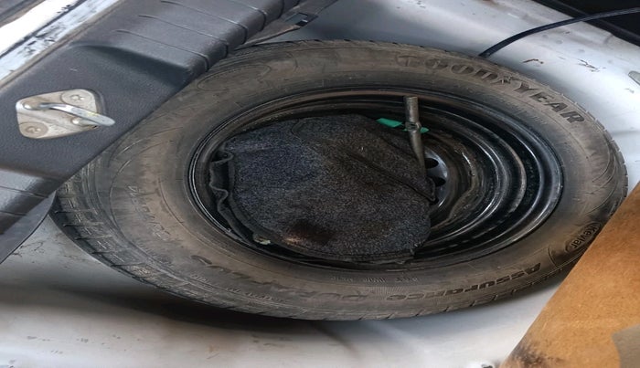 2017 Hyundai Elite i20 SPORTZ 1.2, Petrol, Manual, 68,957 km, tyre