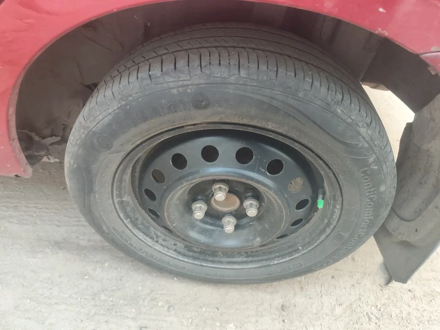 2012 Toyota Etios VD, Diesel, Manual, 2,08,890 km, tyre