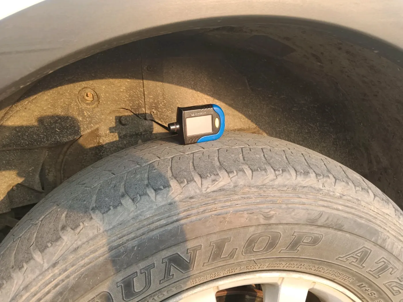 2014 Mahindra XUV500 W6, Diesel, Manual, 1,03,890 km, tyre