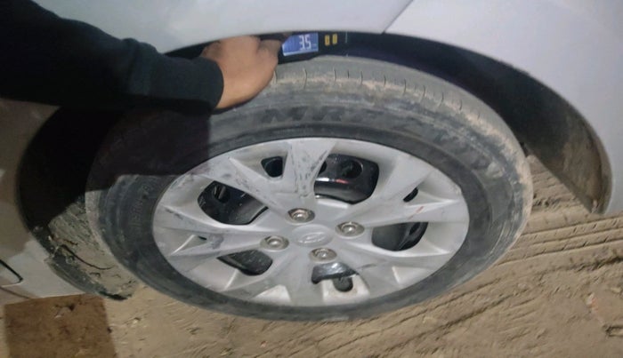 2016 Hyundai Grand i10 SPORTZ 1.2 KAPPA VTVT, Petrol, Manual, 58,171 km, tyre