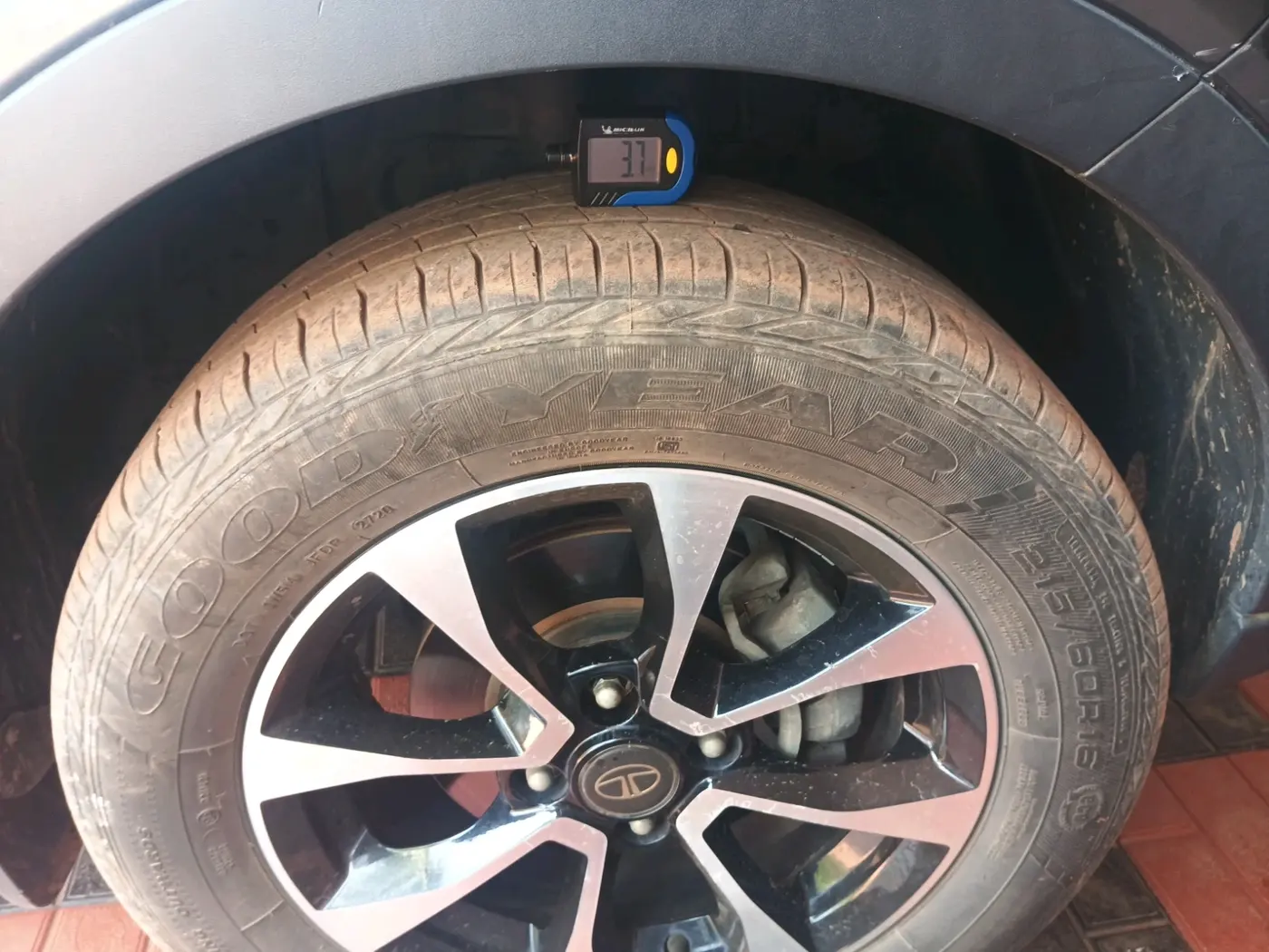 2020 Tata NEXON XZA PLUS PETROL, Petrol, Automatic, 46,709 km, tyre