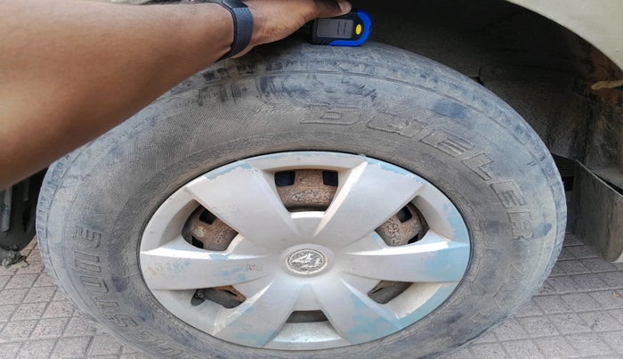 2009 Mahindra Xylo E8 BS-III, Diesel, Manual, 1,45,000 km, tyre