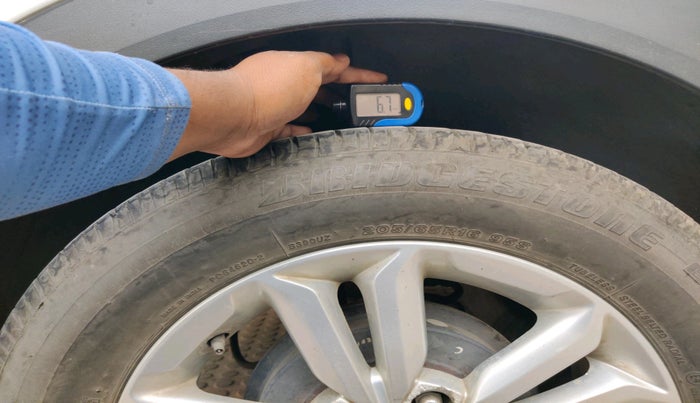 2017 Hyundai Creta SX PLUS 1.6 PETROL, Petrol, Manual, 52,373 km, tyre