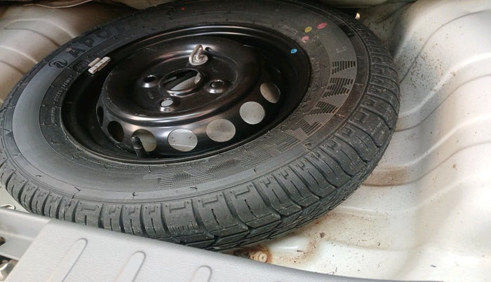 2015 Maruti Alto 800 VXI, Petrol, Manual, 39,620 km, tyre