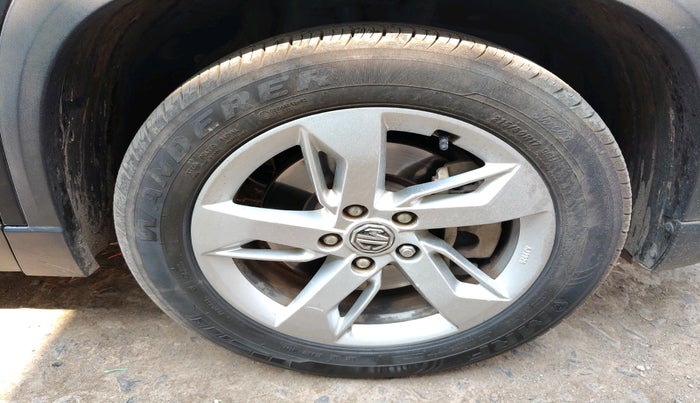 2021 MG HECTOR SUPER 2.0 DIESEL, Diesel, Manual, 48,164 km, tyre