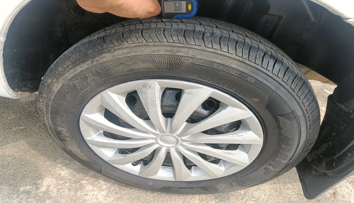 2016 Toyota Etios GD, Diesel, Manual, 87,882 km, tyre