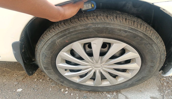 2016 Toyota Etios GD, Diesel, Manual, 87,882 km, tyre