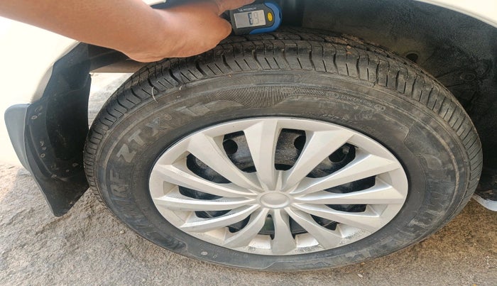 2016 Toyota Etios GD, Diesel, Manual, 87,882 km, tyre