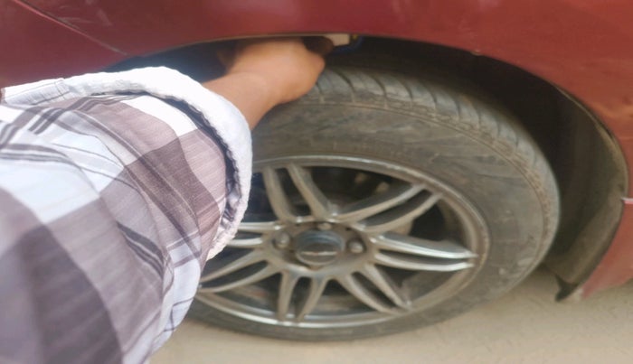 2011 Honda City 1.5L I-VTEC E MT, Petrol, Manual, 1,07,004 km, tyre