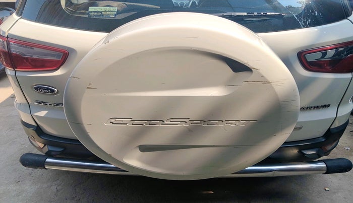 2015 Ford Ecosport TITANIUM 1.0L ECOBOOST, Petrol, Manual, 89,354 km, tyre