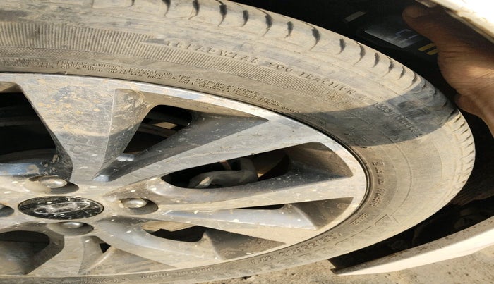 2015 Hyundai Verna 1.6 CRDI SX (O), Diesel, Manual, 80,504 km, tyre