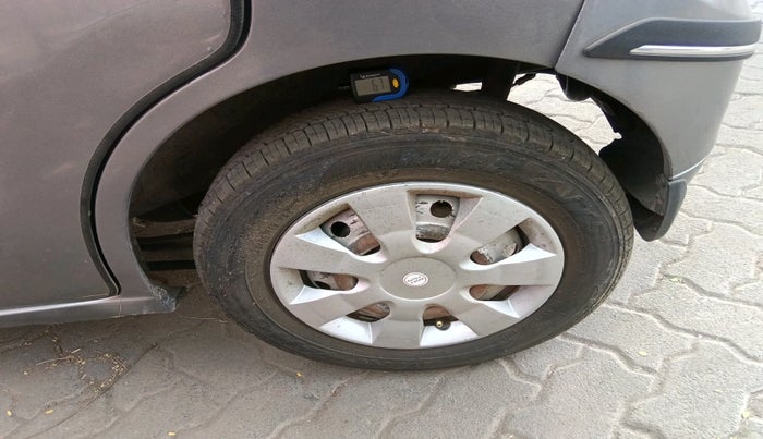 2016 Maruti Wagon R 1.0 LXI CNG, CNG, Manual, 79,043 km, tyre