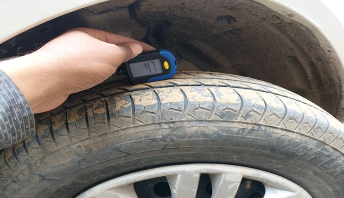 2014 Maruti Swift Dzire VDI, Diesel, Manual, 2,28,632 km, tyre