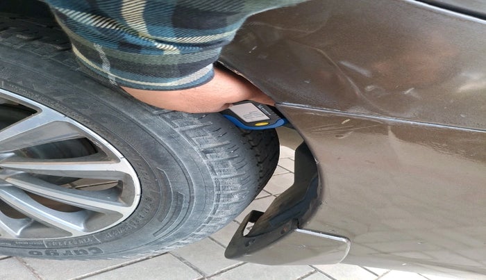 2018 Maruti Ciaz ALPHA 1.5 SHVS PETROL, Petrol, Manual, 1,00,738 km, tyre