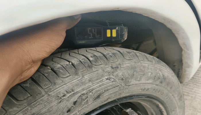 2010 Maruti Wagon R 1.0 LXI LPG, Petrol, Manual, 1,47,085 km, tyre