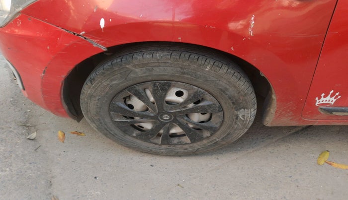 2018 Maruti Swift LXI, CNG, Manual, 66,375 km, tyre