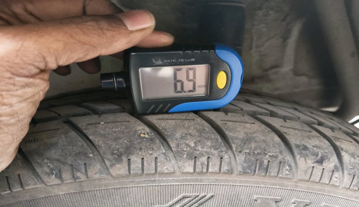 2019 Maruti New Wagon-R LXI CNG 1.0, CNG, Manual, 41,416 km, tyre