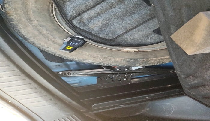 2019 KIA SELTOS HTK 1.5 PETROL, Petrol, Manual, 76,102 km, tyre