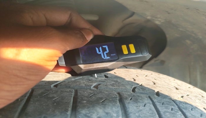 2019 KIA SELTOS HTK 1.5 PETROL, Petrol, Manual, 76,102 km, tyre