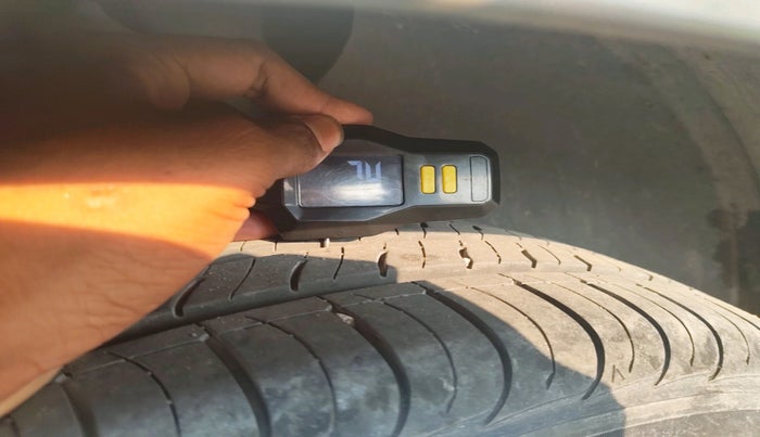 2019 KIA SELTOS HTK 1.5 PETROL, Petrol, Manual, 76,102 km, tyre