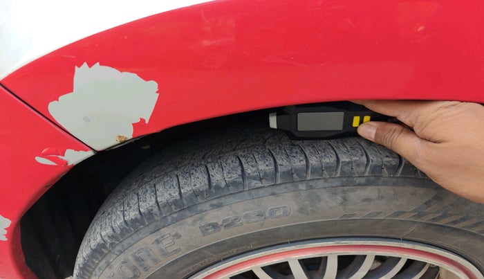 2011 Maruti A Star ZXI, Petrol, Manual, 80,514 km, tyre