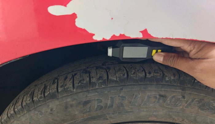 2011 Maruti A Star ZXI, Petrol, Manual, 80,514 km, tyre