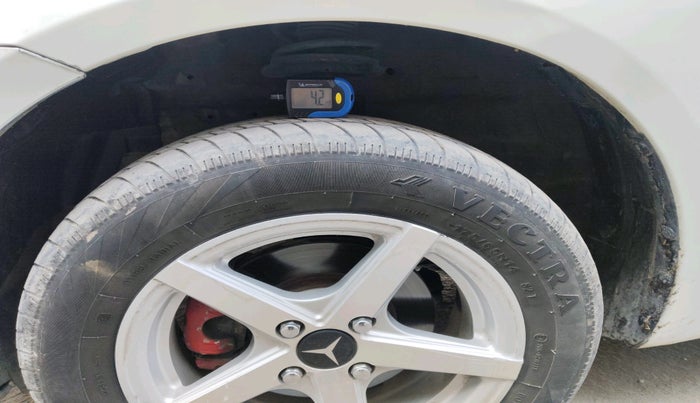 2015 Maruti Swift LDI, Diesel, Manual, 1,93,511 km, tyre