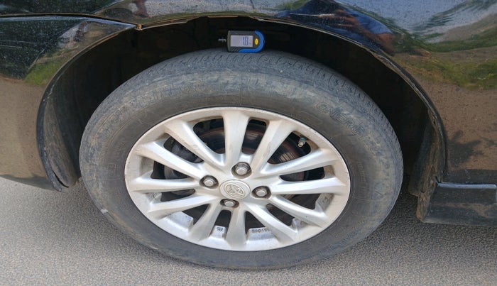 2011 Toyota Etios VX, Petrol, Manual, 89,666 km, tyre