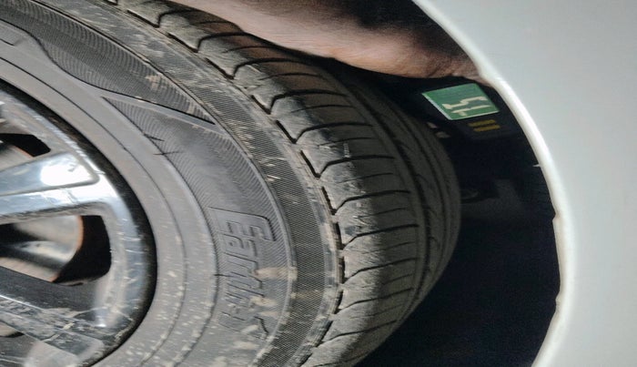 2015 Volkswagen Polo GT TDI, Diesel, Manual, 1,07,500 km, tyre