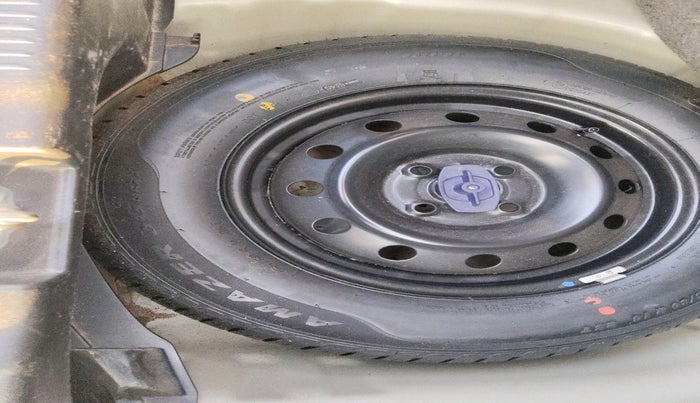 2020 Maruti Swift VXI AMT, Petrol, Automatic, 57,861 km, tyre