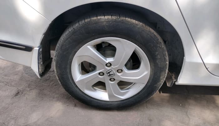 2016 Honda City 1.5L I-VTEC VX, Petrol, Manual, 1,25,001 km, tyre