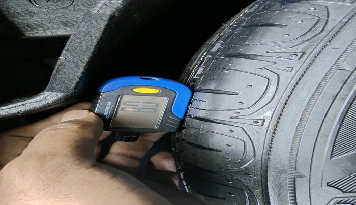 2018 Jeep Compass LIMITED 1.4 PETROL AT, Petrol, Automatic, 69,592 km, tyre