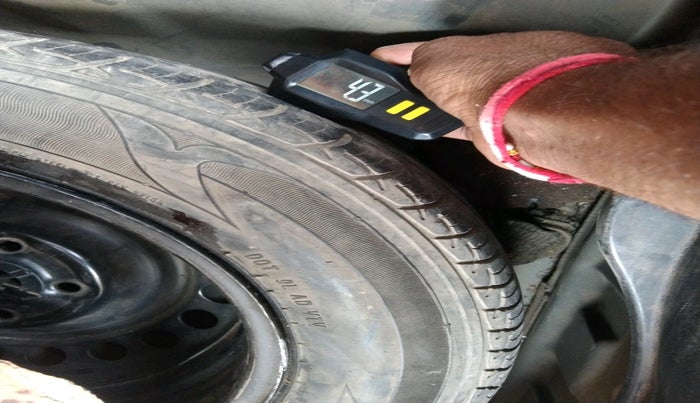 2022 Hyundai VENUE S(O) 1.2, CNG, Manual, 1,39,007 km, tyre