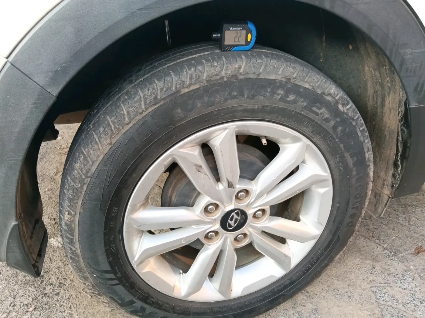 2018 Hyundai Creta SX PLUS 1.6 PETROL, Petrol, Manual, 1,14,921 km, tyre