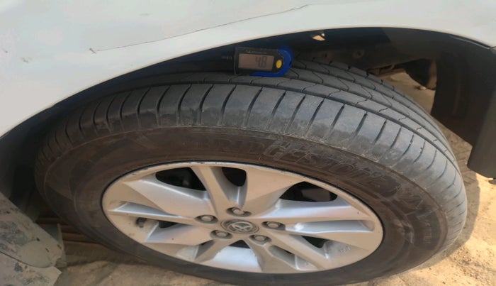 2019 Toyota Innova Crysta 2.4 VX 7 STR, Diesel, Manual, 1,00,220 km, tyre