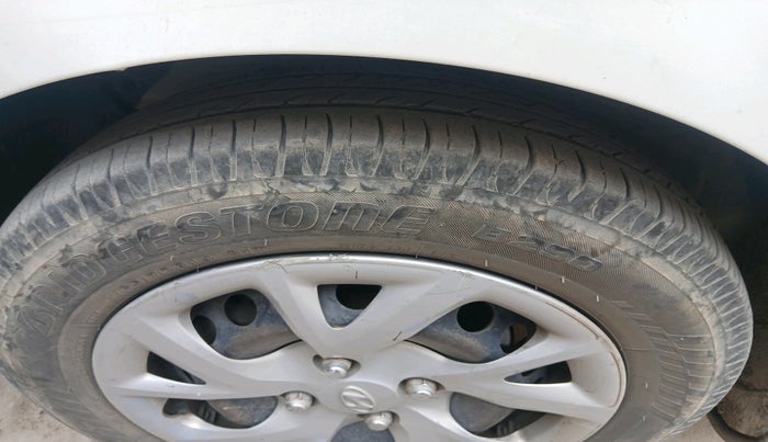 2018 Hyundai Grand i10 SPORTZ 1.2 KAPPA VTVT, Petrol, Manual, 67,592 km, tyre