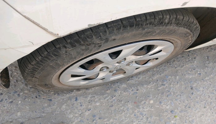 2018 Hyundai Grand i10 SPORTZ 1.2 KAPPA VTVT, Petrol, Manual, 67,592 km, tyre