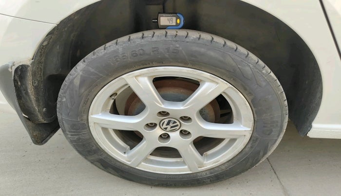 2013 Volkswagen Vento HIGHLINE DIESEL 1.6, Diesel, Manual, 81,144 km, tyre