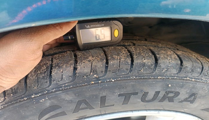 2015 Nissan Micra XV P DIESEL, Diesel, Manual, 77,297 km, tyre