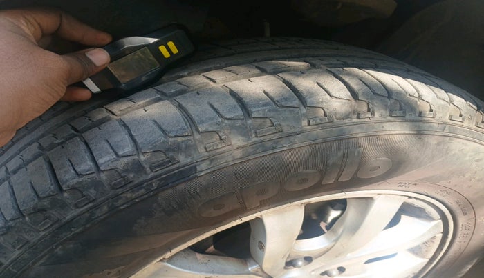 2017 Mahindra XUV500 W10 AT 1.99, Diesel, Automatic, 77,368 km, tyre