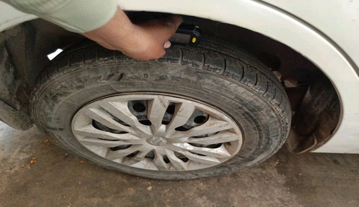 2019 Maruti Dzire VDI, Diesel, Manual, 1,24,122 km, tyre