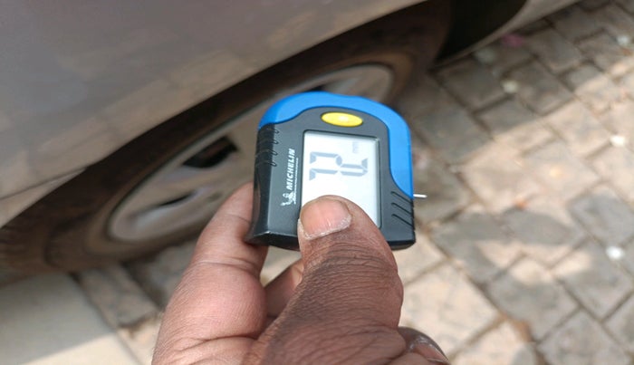 2012 Nissan Sunny XL, Petrol, Manual, 1,54,230 km, tyre