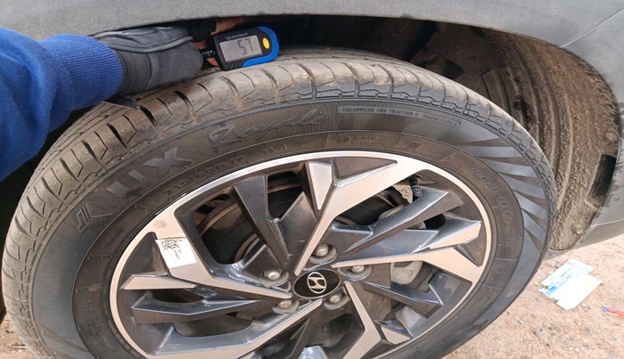 2022 Hyundai Creta SX (O) 1.4 TURBO DCT, Petrol, Automatic, 32,066 km, tyre