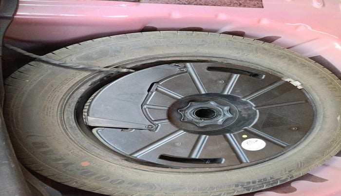 2021 Skoda KUSHAQ STYLE 1.5L TSI DSG, Petrol, Automatic, 57,221 km, tyre